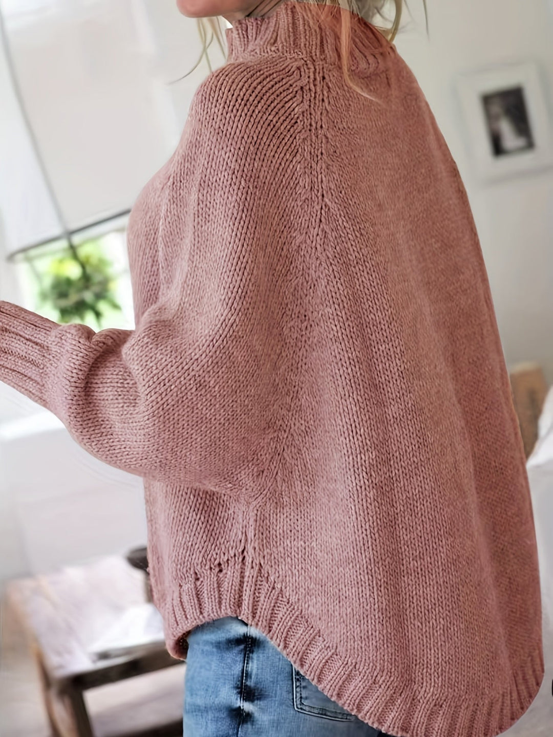 MAGLIONE A COSTINE CON ORLO A CAMPANA PER DONNE