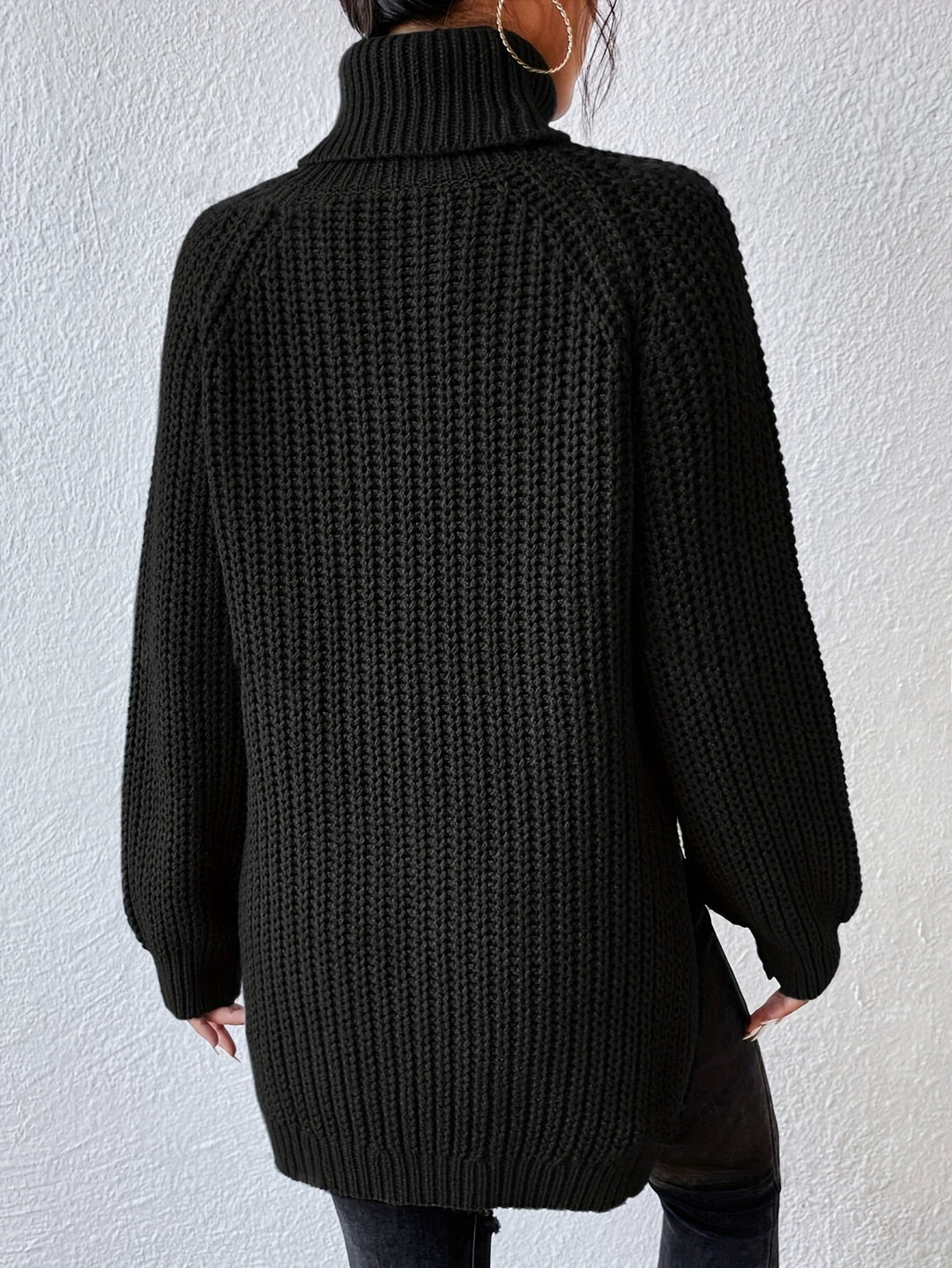 MAGLIONE CON COLLO ALTO E ORLO SFOGLIATO PER DONNE