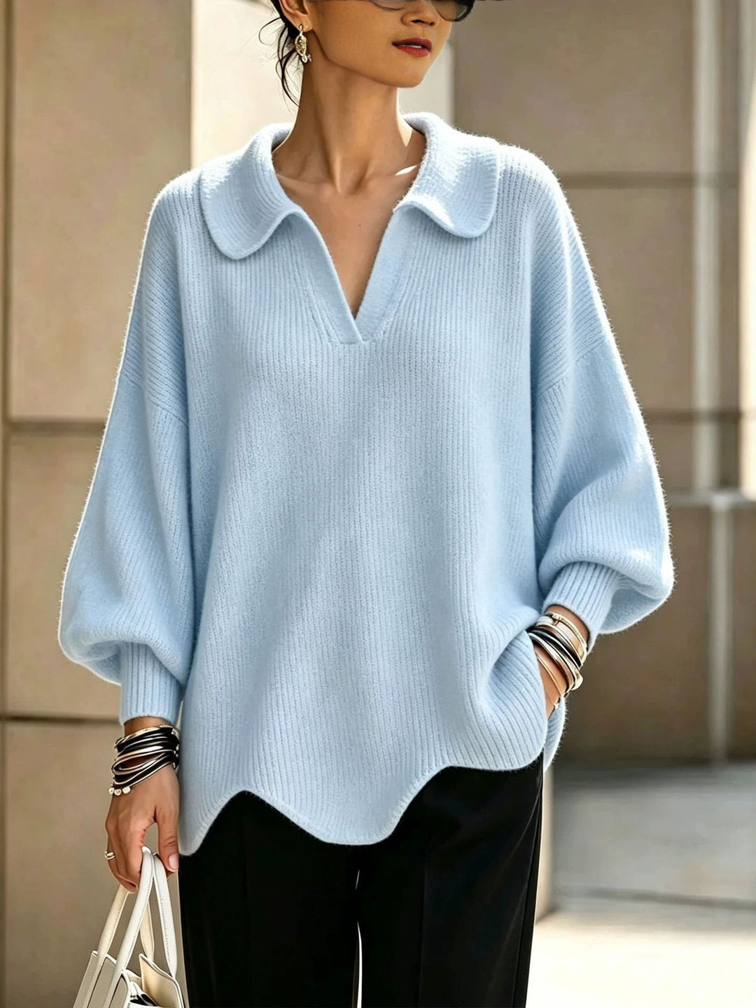 MAGLIONE DONNA ELEGANTE CON COLLO A V E MANICHE A LANERNA