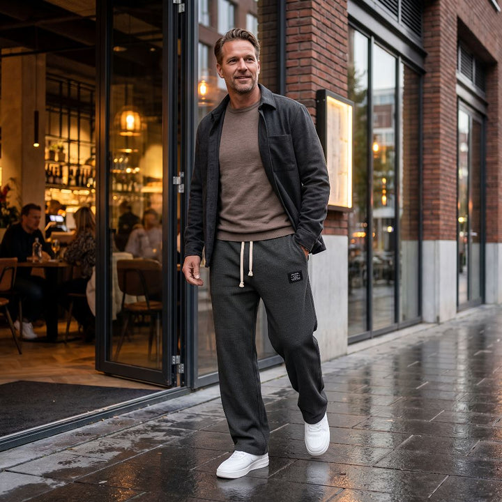 PANTALONI AMPI CON VITA ELASTICATA