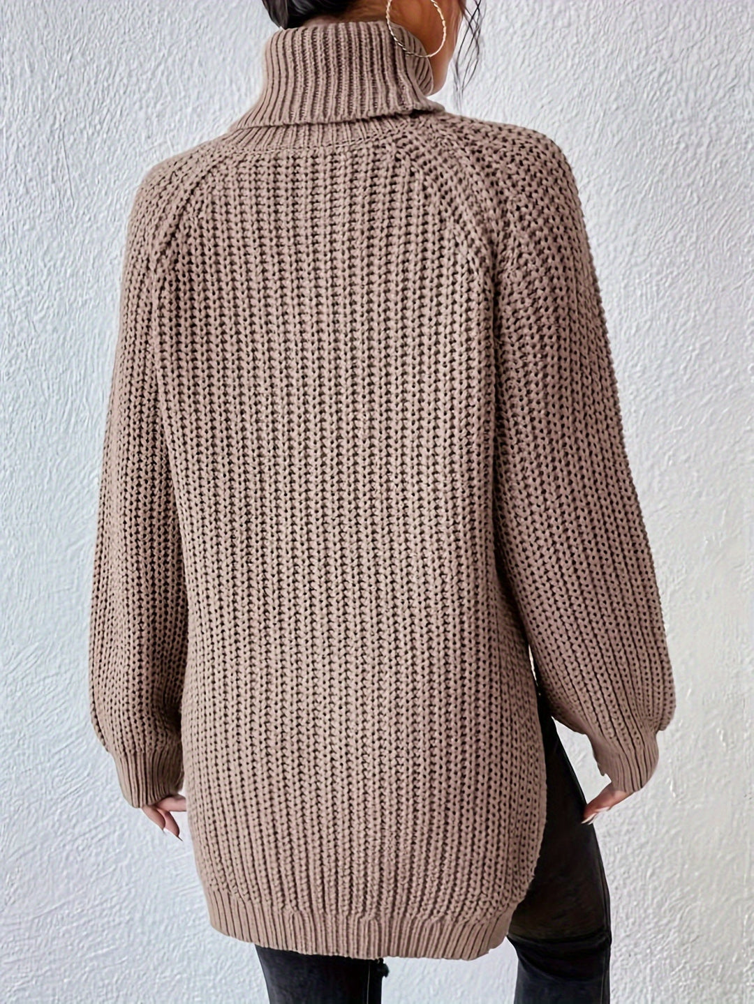 MAGLIONE CON COLLO ALTO E ORLO SFOGLIATO PER DONNE