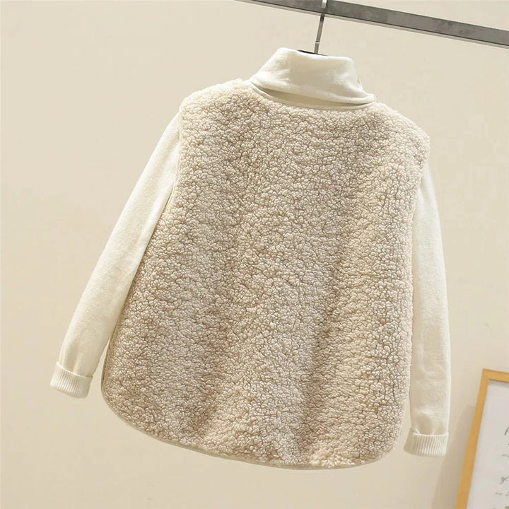 Gilet sherpa da donna con scollatura a V e bottoni e tasche a toppa